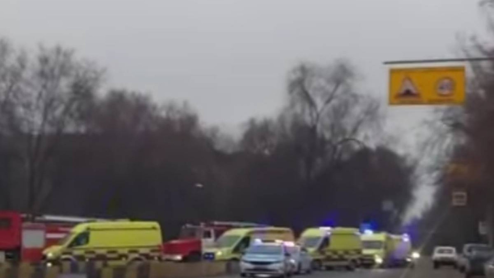 Алматыда әскери ұшақ құлады.