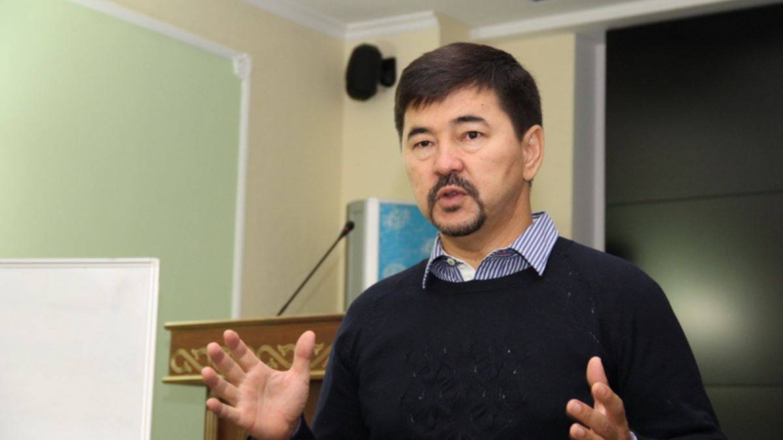 Кәсіпкер Марғұлан Сейсембай жемқорларды өмір бойына бас бостандығынан айыруды ұсынды.