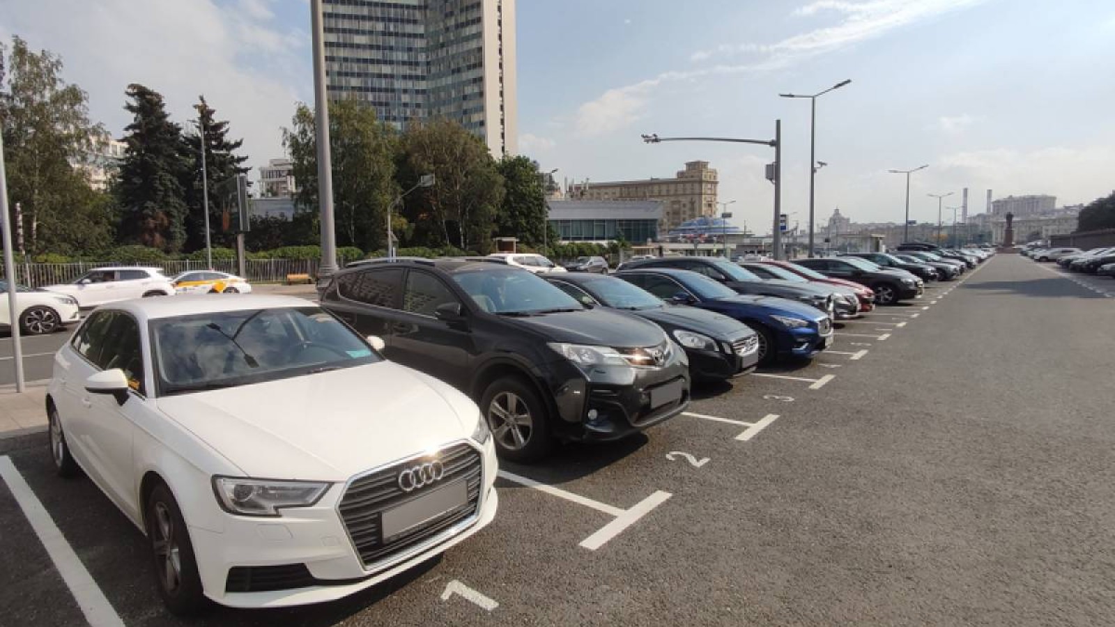 Көлік құралдарын тіркеу және жүргізуші куәлігін алу қағидалары өзгерді.