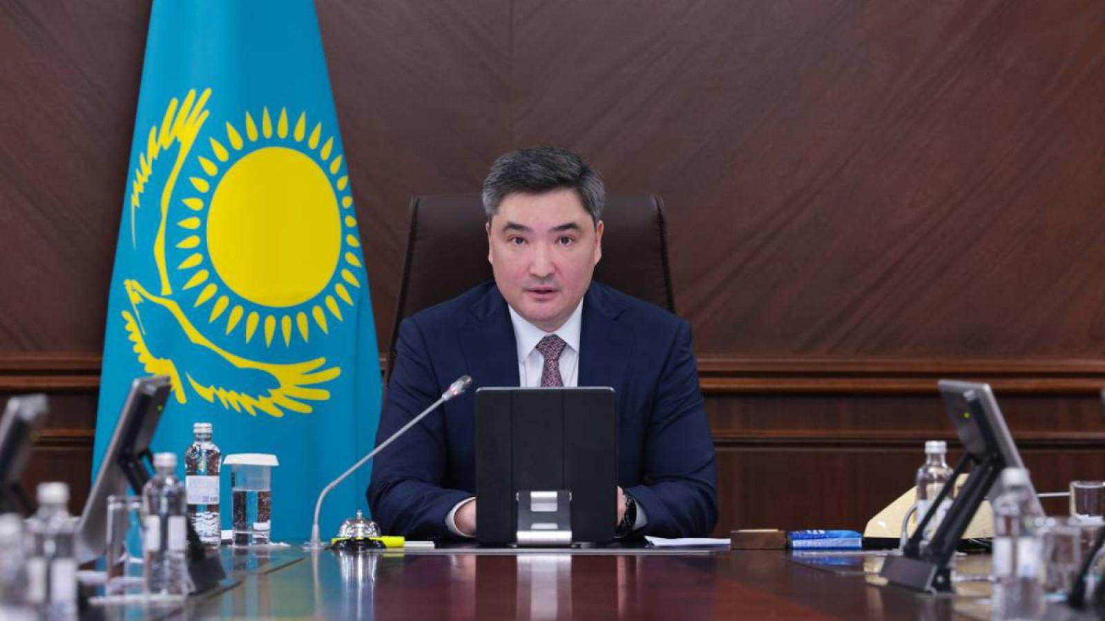 Ірі кәсіпорындар ШОБ-ты қолдауы тиіс – Олжас Бектенов.