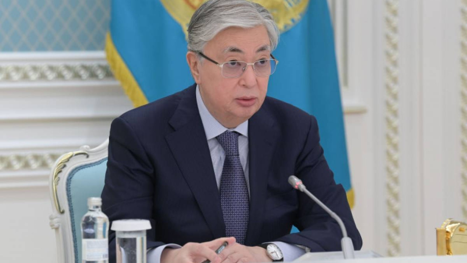 Тоқаев: Қару-жарақтың дені 30-50 жыл болған кеңес дәуіріндегі техника.