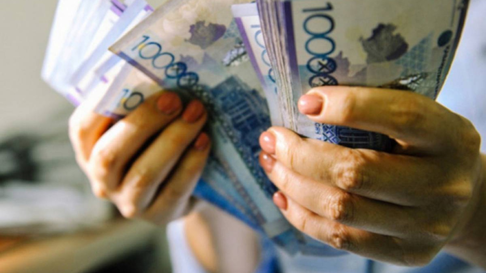 660 мыңнан астам қазақстандық жалған көмек сұраушыларға ақша жолдаған.