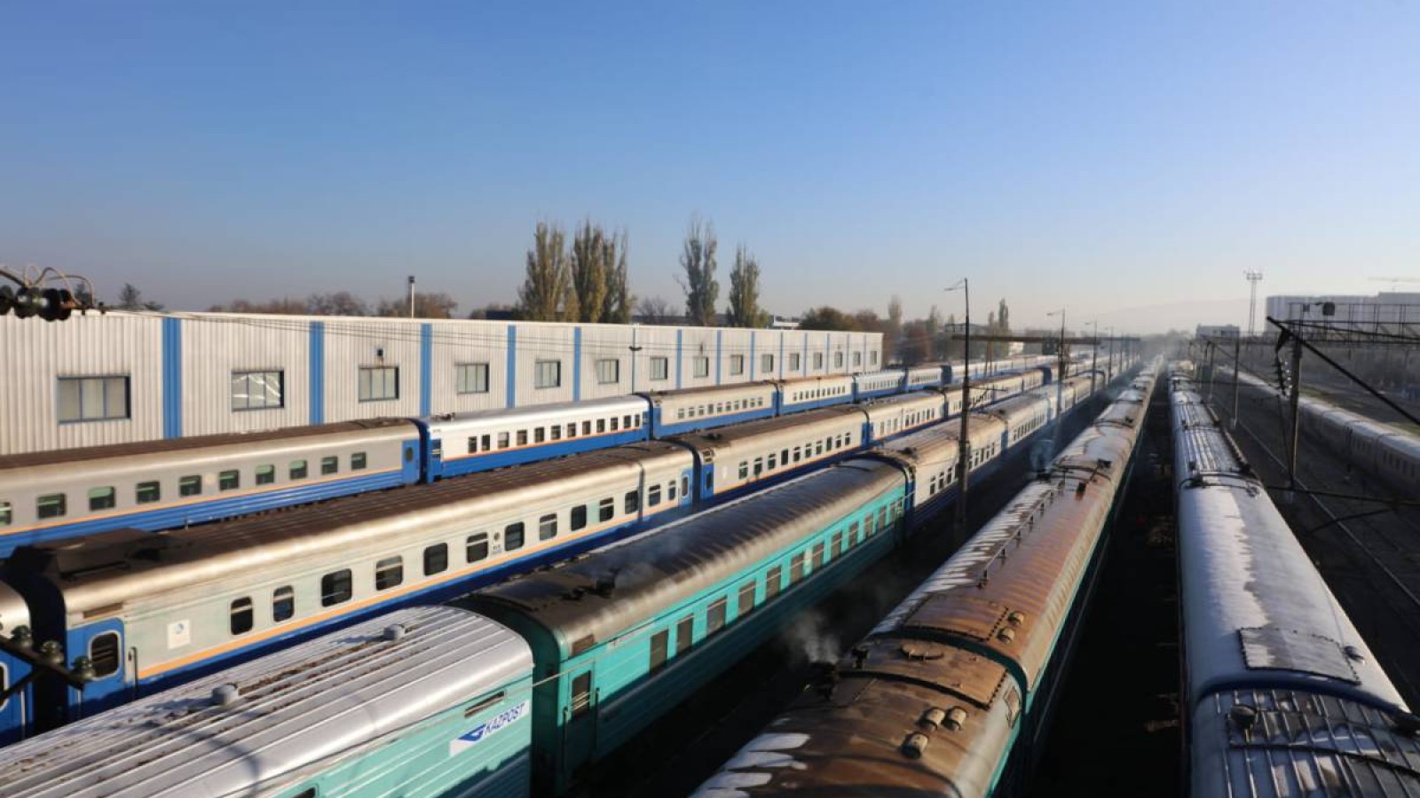 Ақтау теміржолшылары БАҚ пен ел басшылығынан көмек сұрайды.