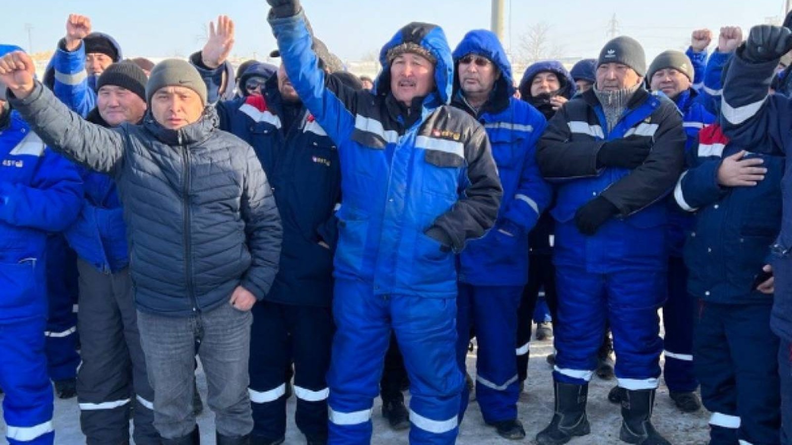 «Westoil Software»компаниясы жұмысқа орналасуға кезекте тұрған үміткерлермен әңгімелесуді бастады.