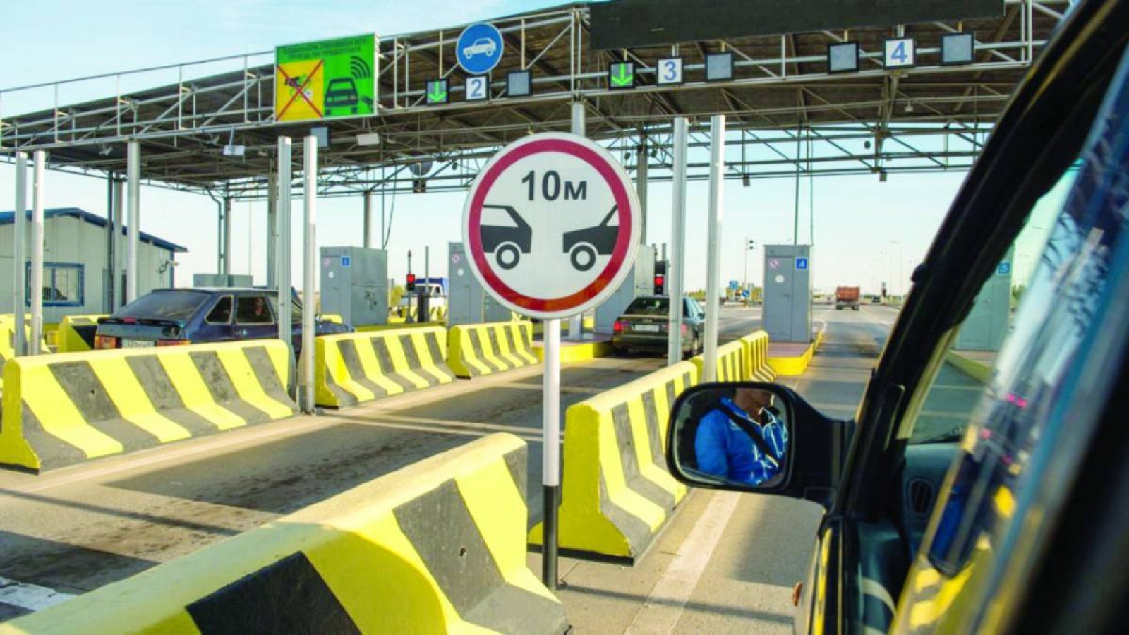 Абай облысында жүргіншілердің ақылы жолға деген берешегі 6 млн теңгеге жуықтаған.