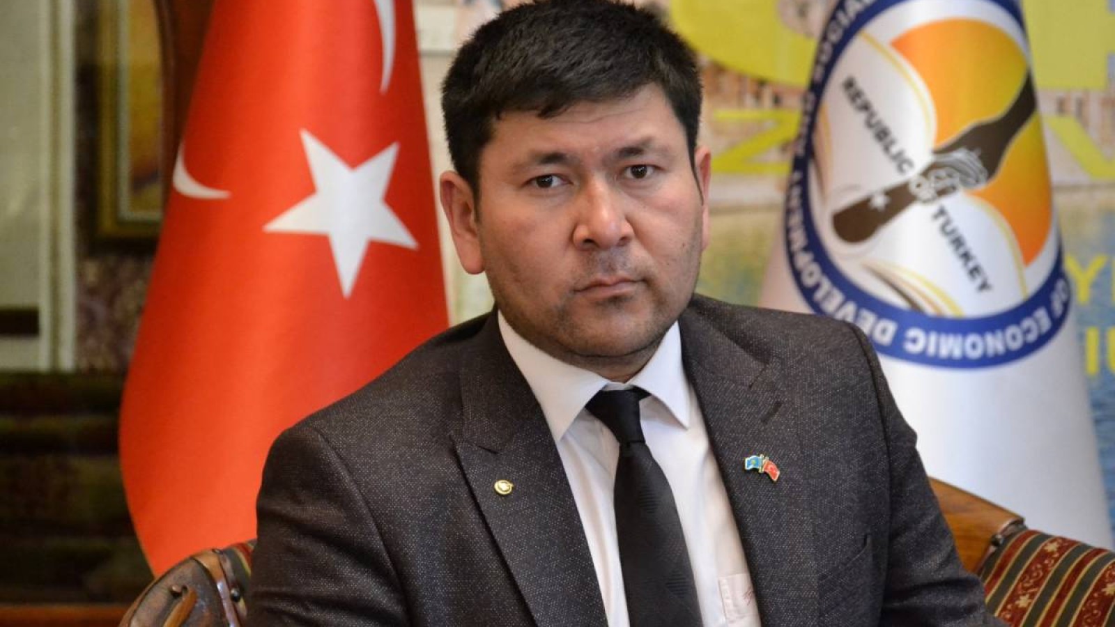 Жастардың 70 пайызы елтаңбадағы символдарды сипаттап бере алмаған – профессор.