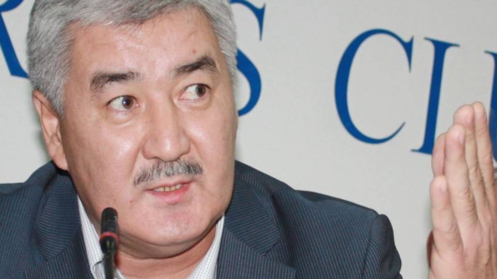 Әміржан Қосанов сайлау кампаниясына «Шындықтан қашып құтылмайсың» сөзін пайдалануы мүмкін.