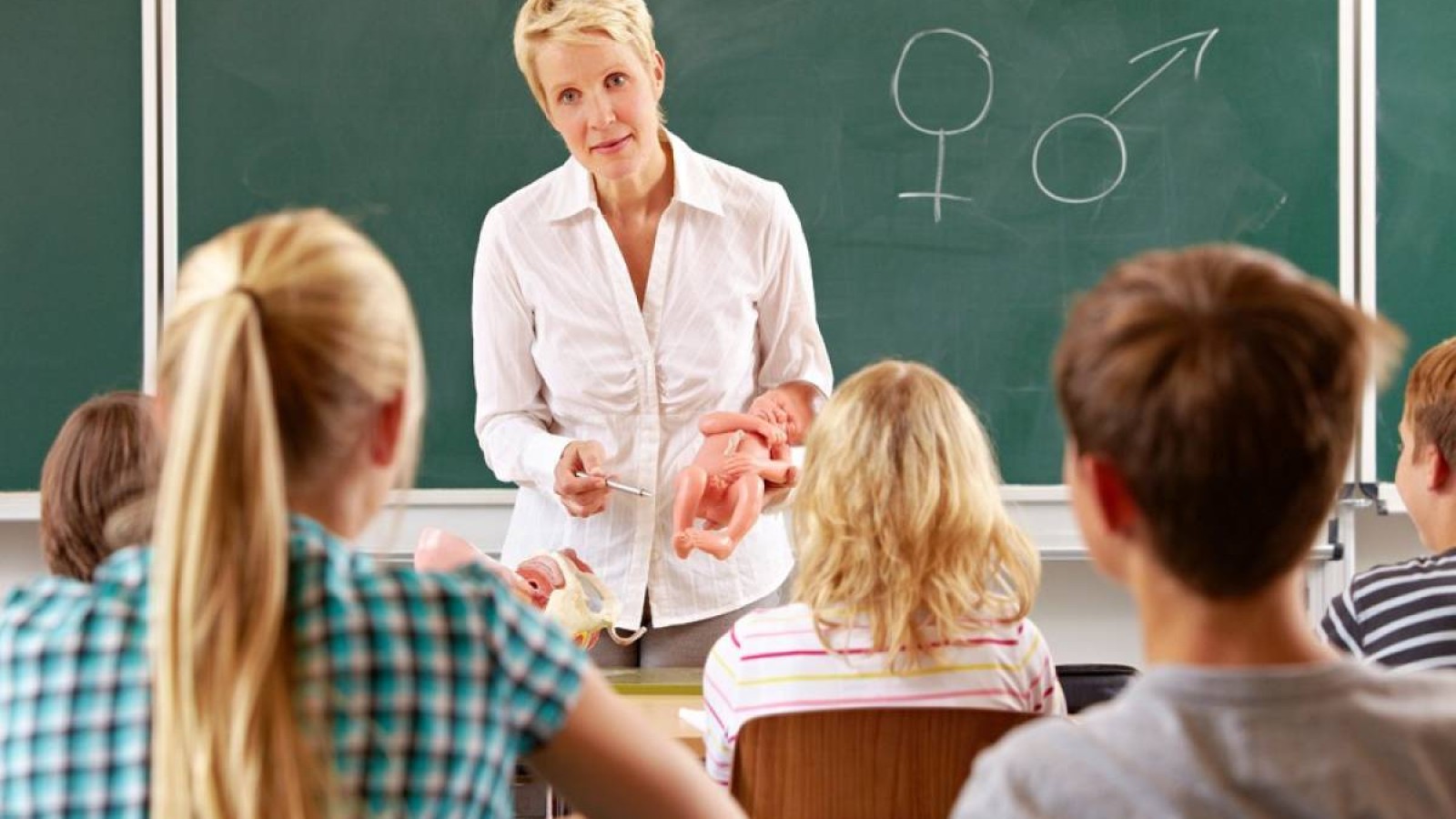 Министрлік мектеп оқушыларына жыныстық тәрбие сабағының қажеті жоқ деп есептейді.