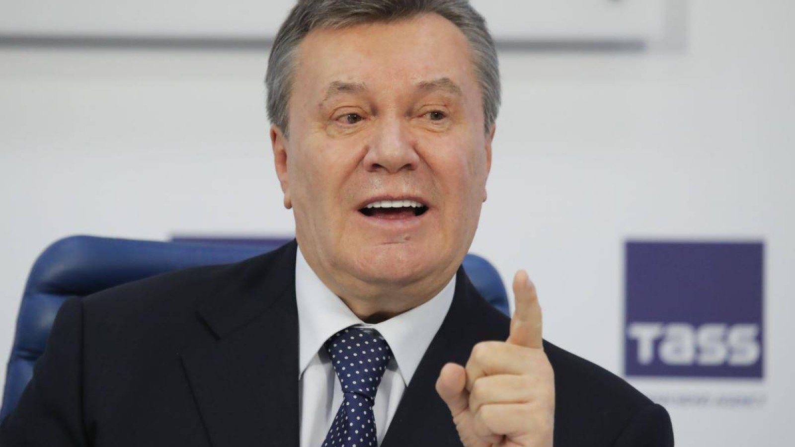 Янукович: Мені лақтырып кетті.