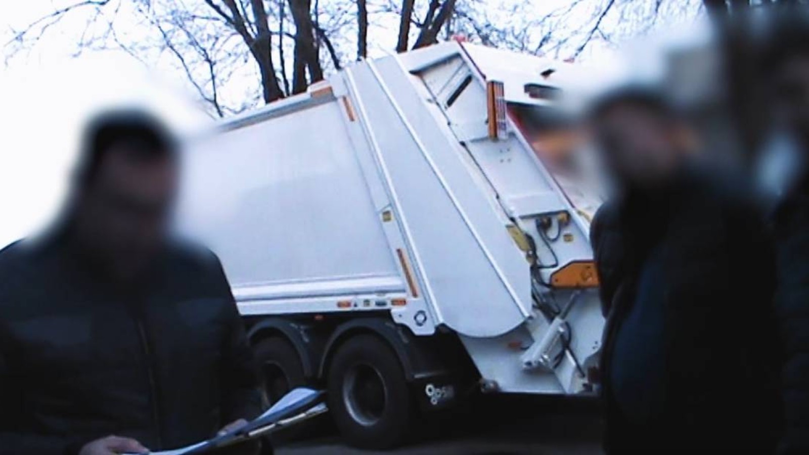 Алматы коммуналдық кәсіпорнының басшысы пара алды деген күдікке ілінді.