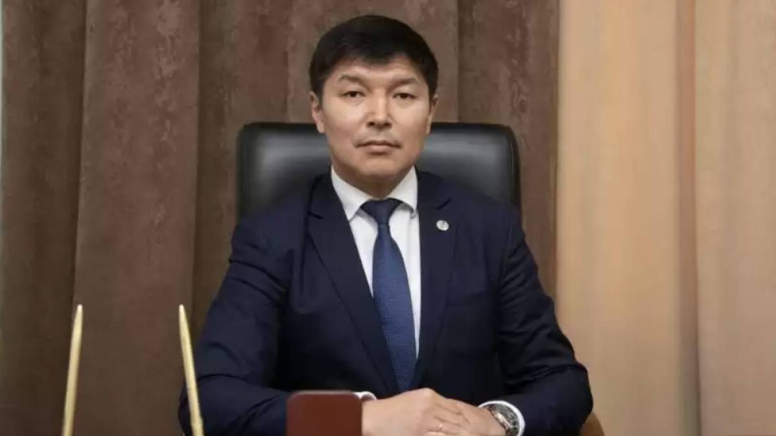 Талдықорған әкімінің қызметтік көлігі жалған нөмірмен ұсталды.