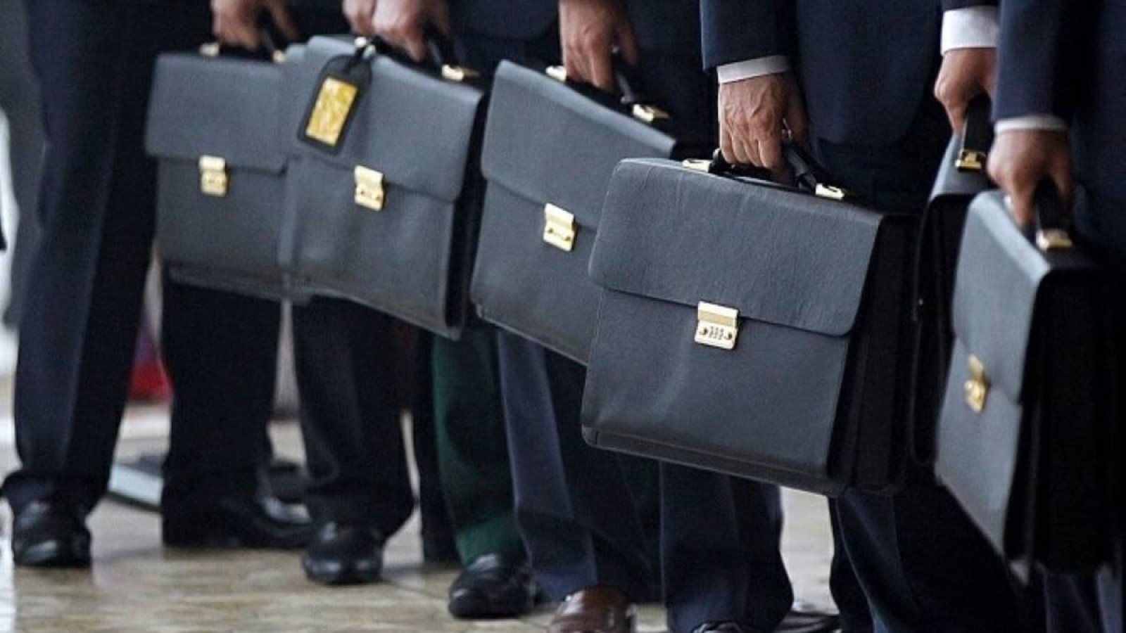 Шенеуніктерге «ыңғайсыз» сұрақтарға жауап беру мен манипуляциядан қорғану жағы үйретілмек.