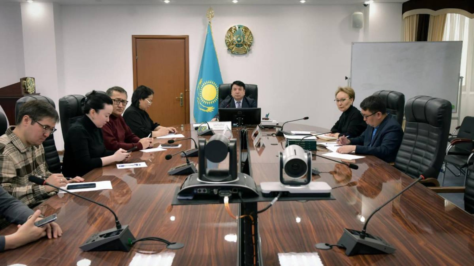 Оқушылардың өлімінен кейін министрлікте шұғыл кеңес өтті.