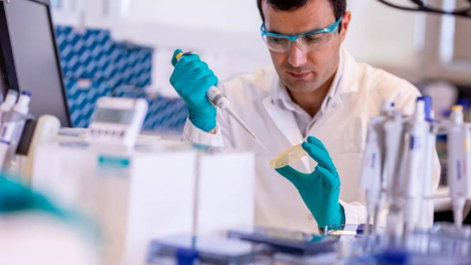 Лимфа жүйесінің ісік ауруының сирек түрімен ауыратын науқастарға емдеудің қосымша нұсқасы қол жетімді болды.