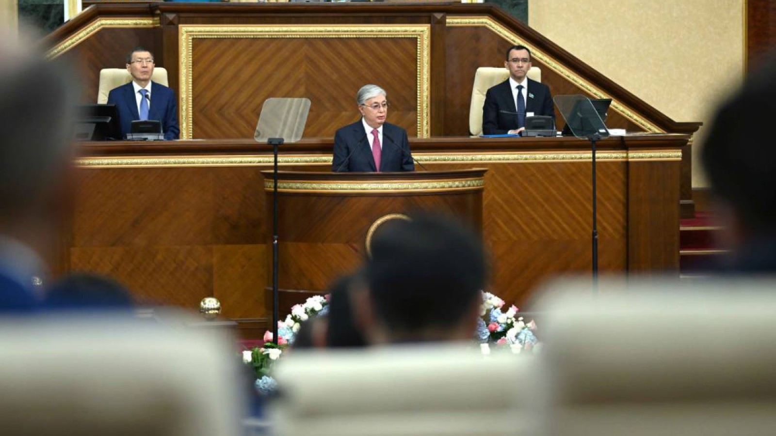 Қ.Тоқаев: 80-70 жыл бұрын салынған меткептерде оқып жатқан балалар бар.