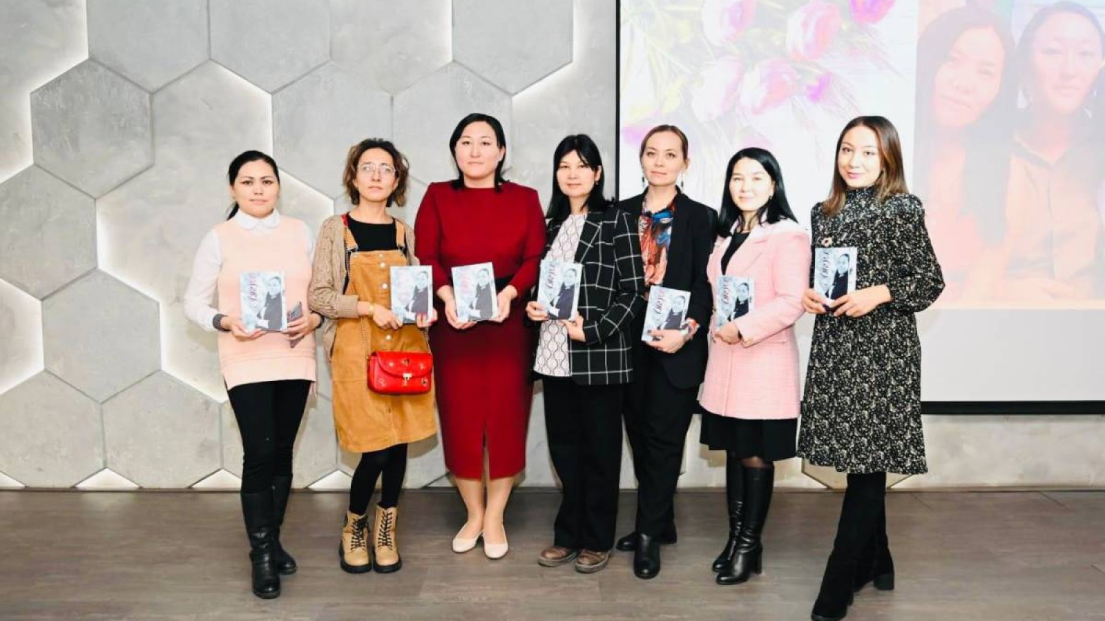 Аягүл Мантай әлемі.