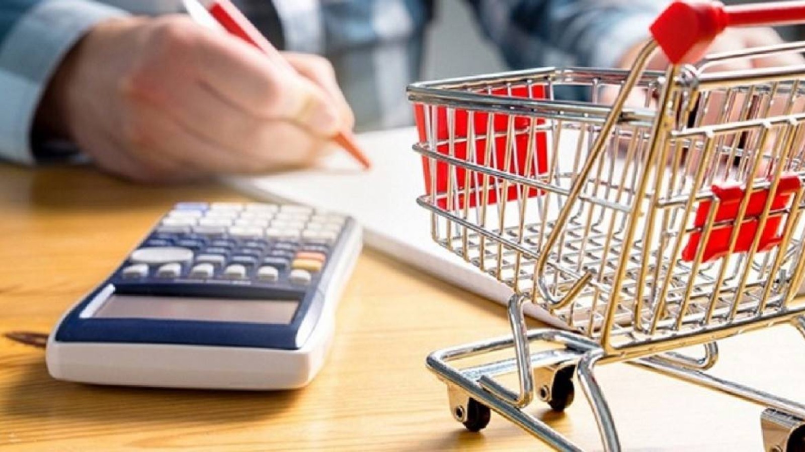 Қазақстанда бір жылда инфляция 21,3% болды.