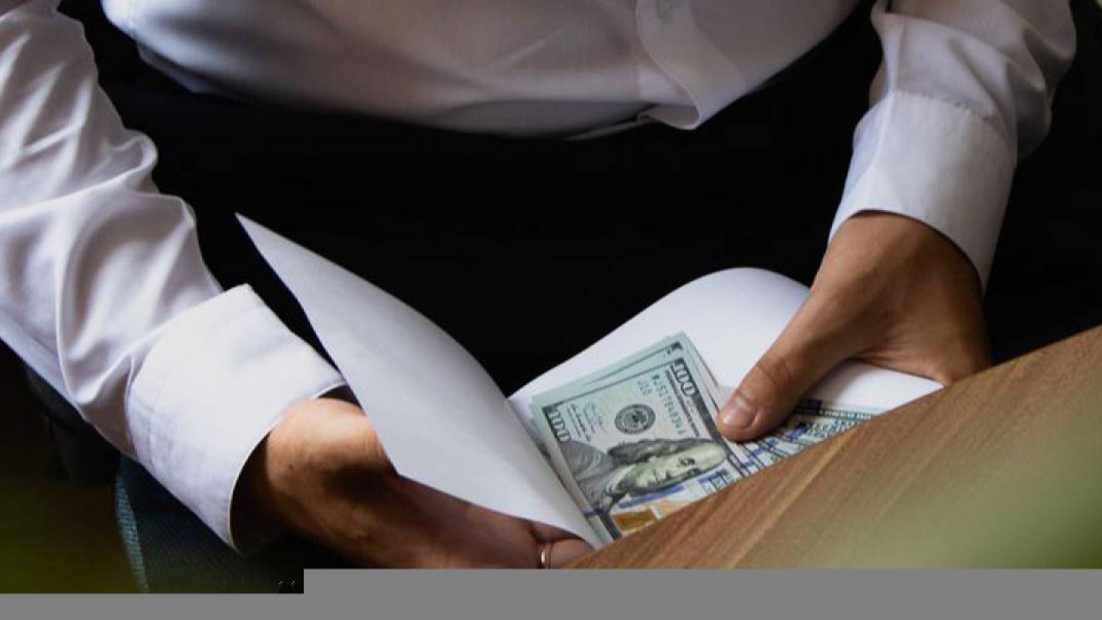 «Антикор» қызметкерлері ауыл әкімдерінен пара талап еткен.