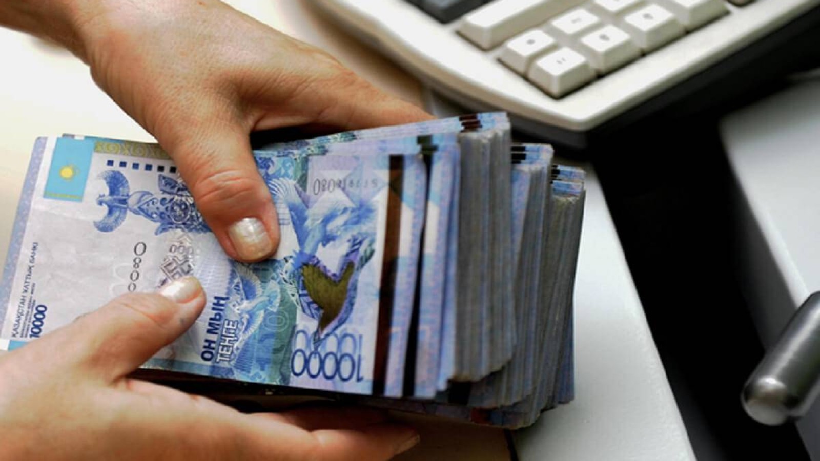 «ҚазАвтоЖол» бір көзден 8,3 млрд теңгенің заңсыз келісімшартын жасаған.