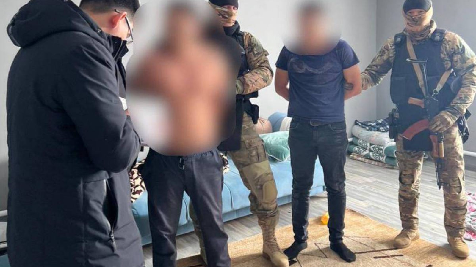 Атырауда жат діни ағым өкілдерінен есірткі табылды.