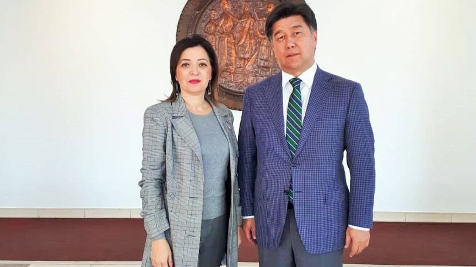 БАЛКАН МЕМЛЕКЕТТІК БАСҚАРУ МЕКТЕПТЕРІ АСТАНА МЕМЛЕКЕТТІК ҚЫЗМЕТ ХАБЫМЕН ЫТЫМАҚТАСУҒА КЫЗЫҒУШЫЛЫҚ ТАНЫТУДА.