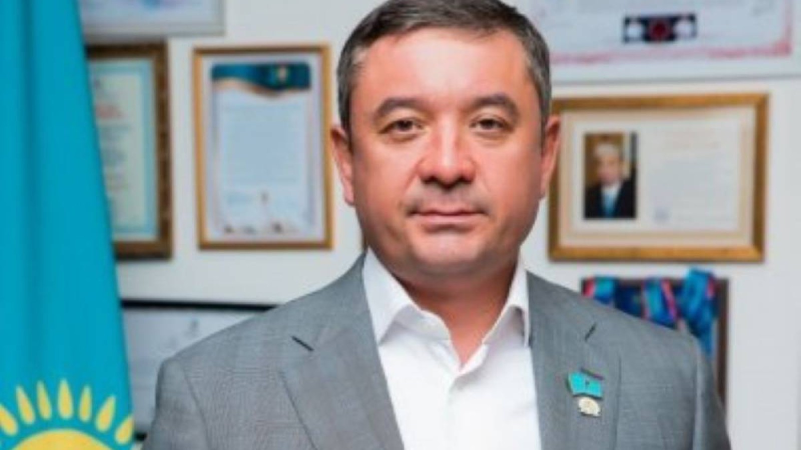 Әлем елдерінің алтын көпірі – Қазақстан.