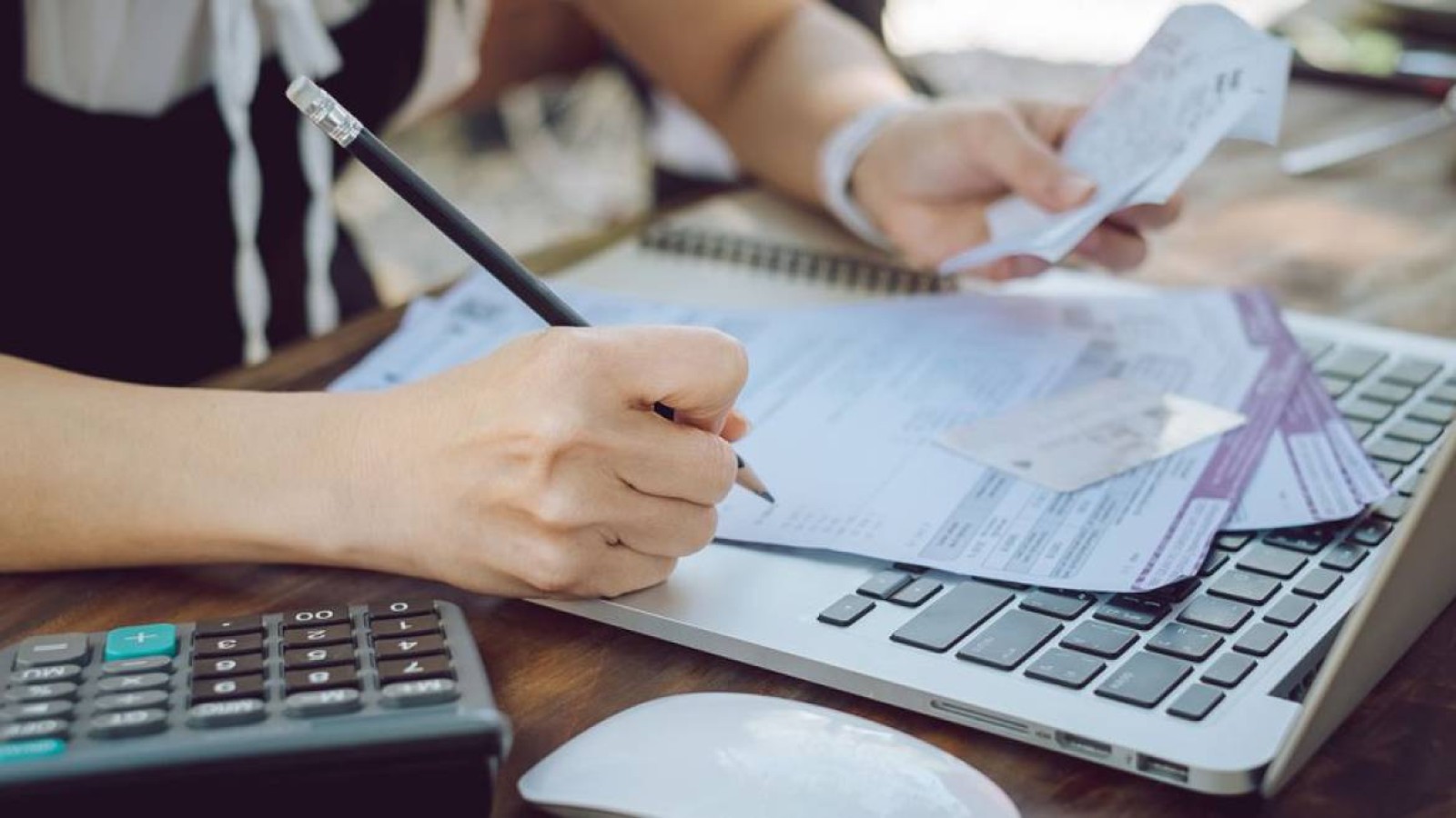 Студенттерге несие алдыртқан комендант ұсталды.