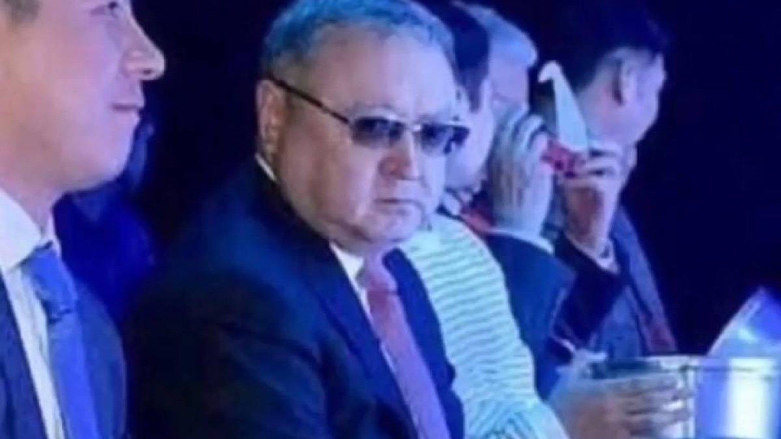 Оразалин жолға жарымаған Ақтөбені шаңға көміп кетті.