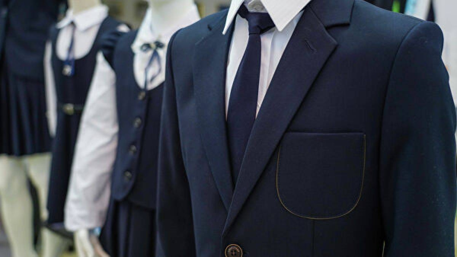 Жаңа оқу жылы: Үкімет бағаны бақылай ала ма?.