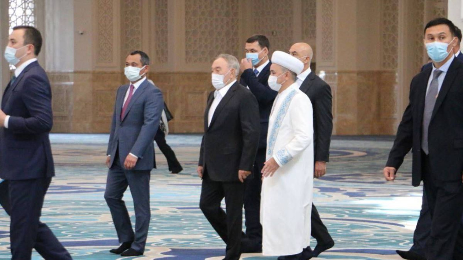 Назарбаев елордадағы мешіттің ашылуына қатысты.