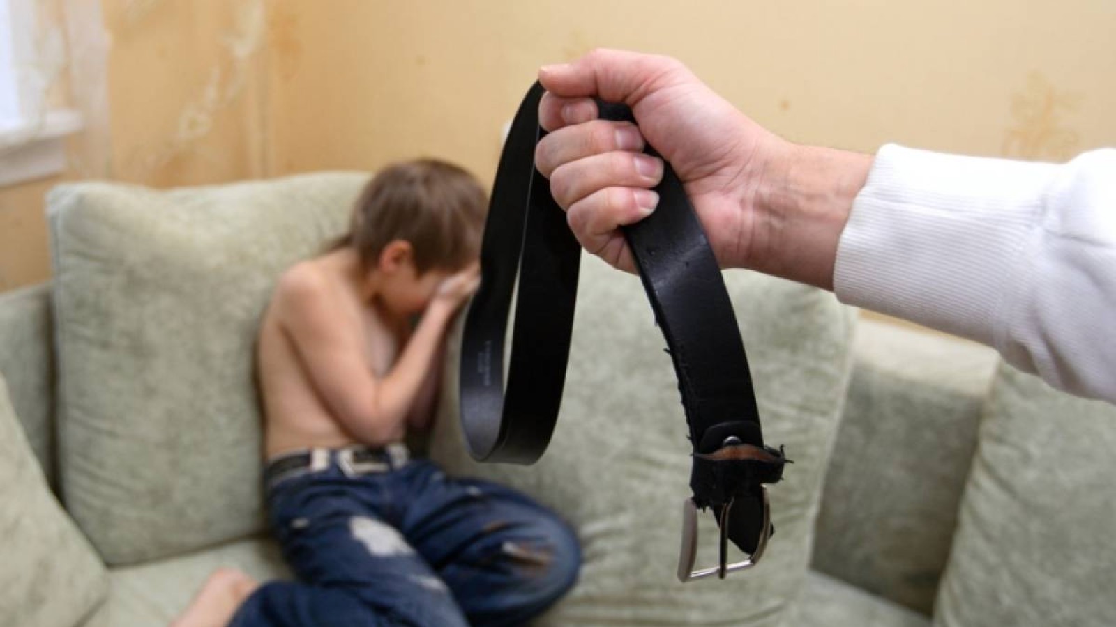 Көп таяқ жеген балалар есірткіге тәуелді болуы мүмкін.