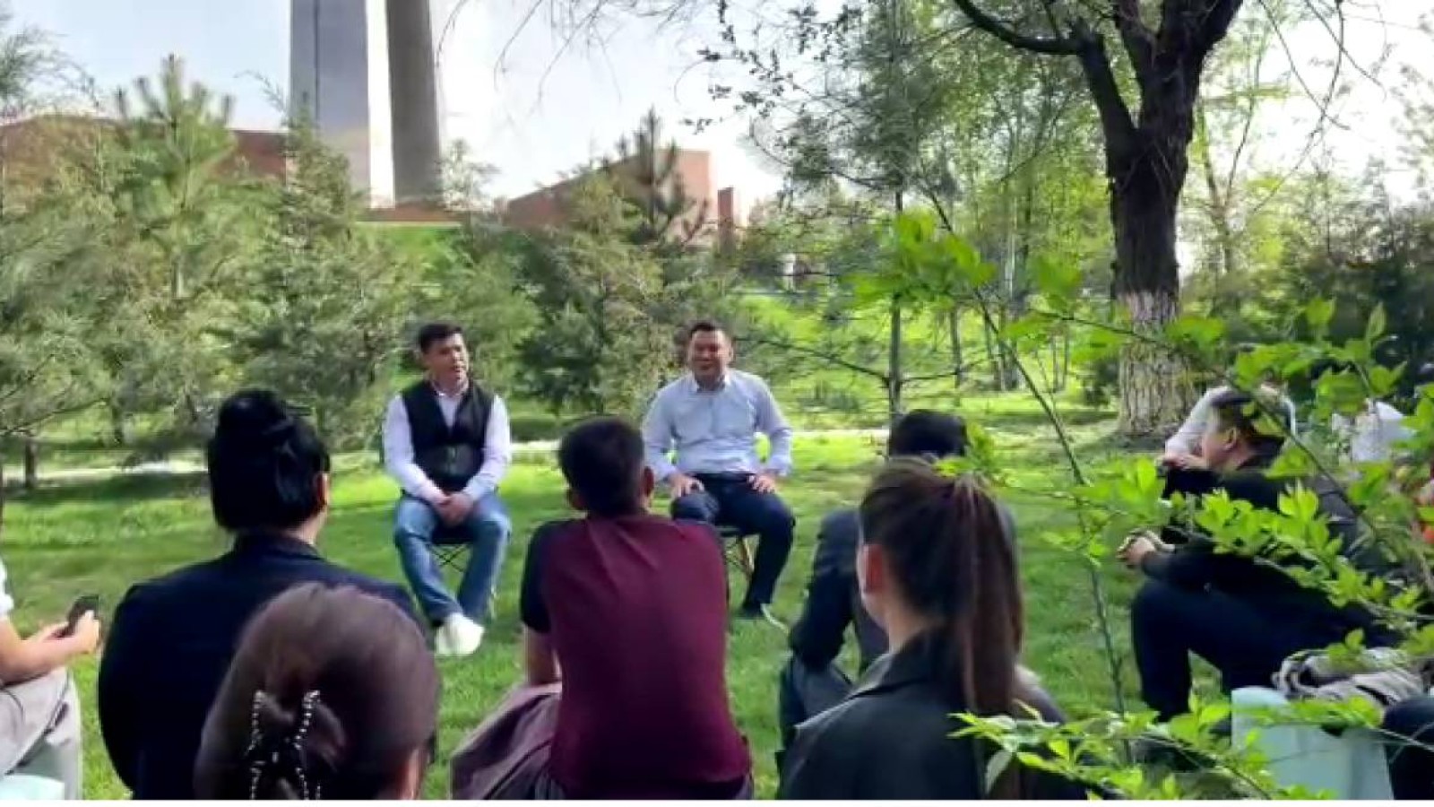 ЖАСТАРДЫҢ ҰСЫНЫСТАРЫ ТАЛҚЫЛАНДЫ.