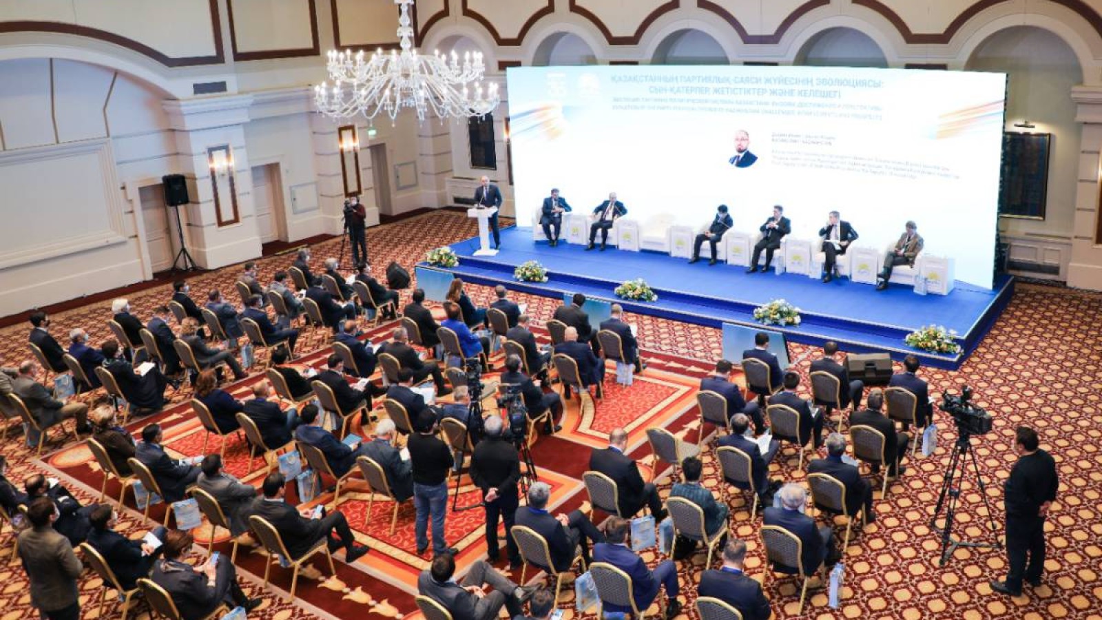 «Әйелдер мен жастардың саяси процестерге қатысуын кеңейту» сессиясын күтемін — Саясаттанушы.