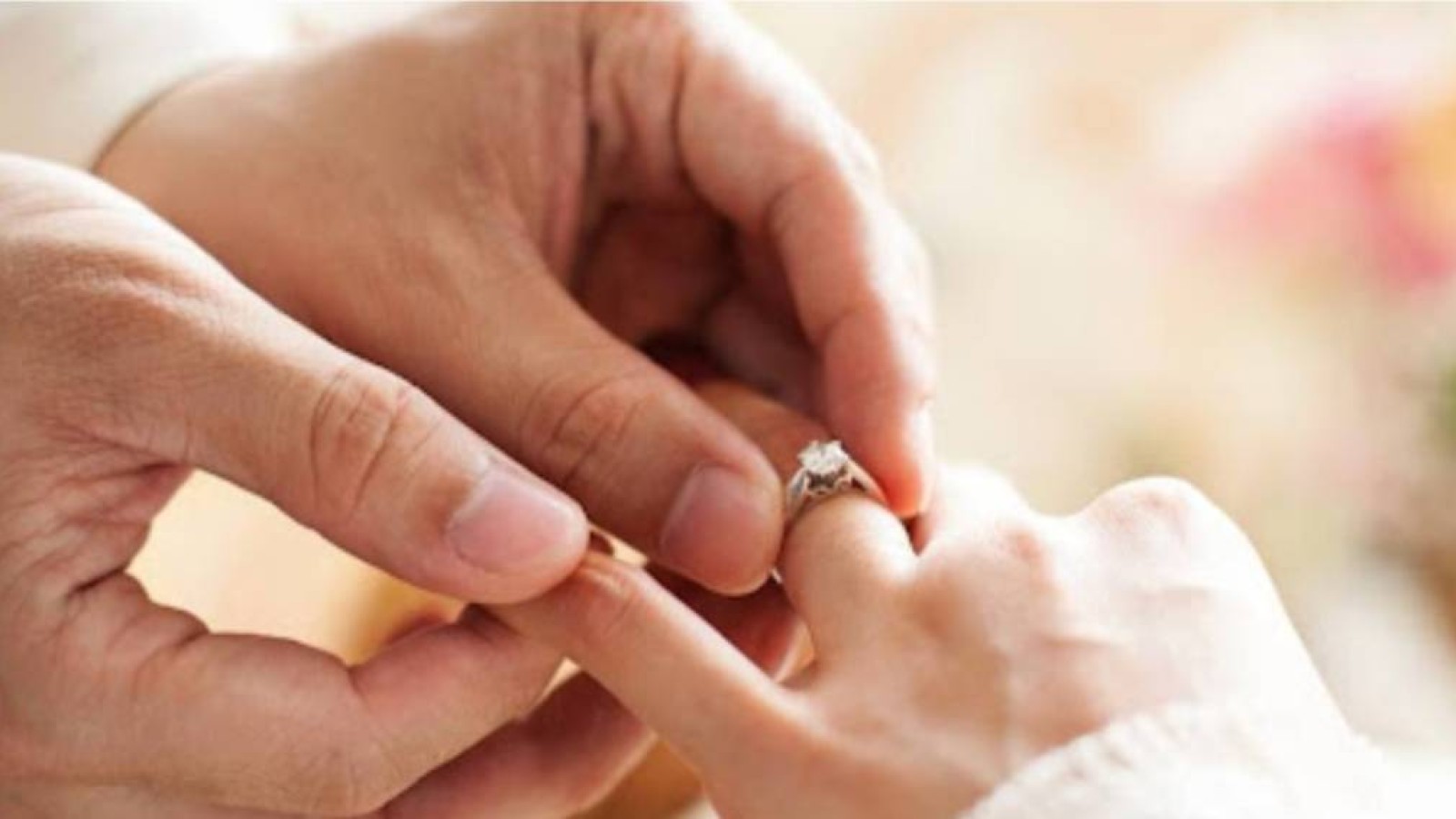 Депутаттар ажырасуды тоқтатудың жолын іздеді: «Күніге 389 неке тіркелсе, 150 отбасы ажырасады».