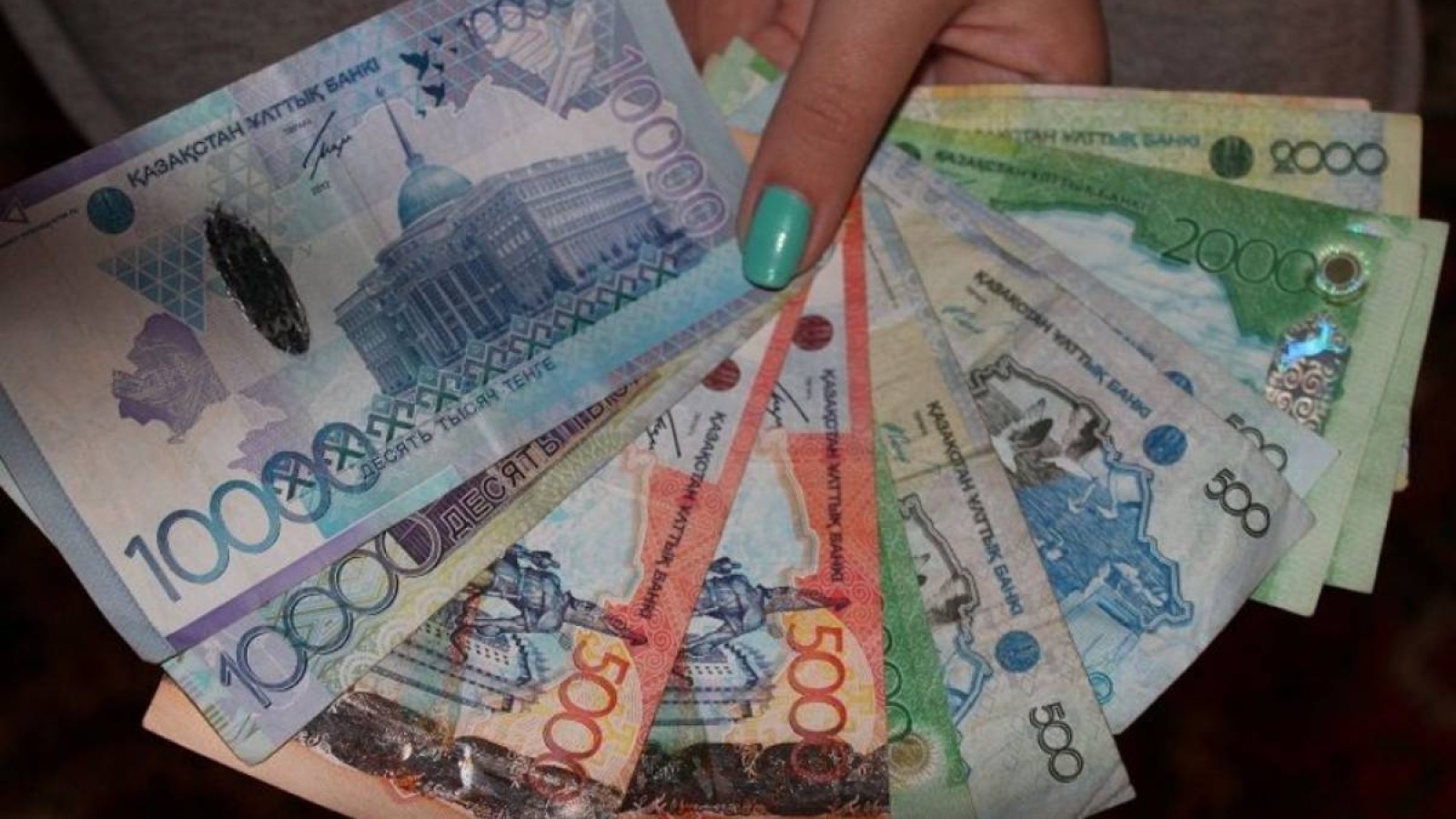 Қазақстандықтардың орташа табысы 196 мың теңгеден асып кетті.
