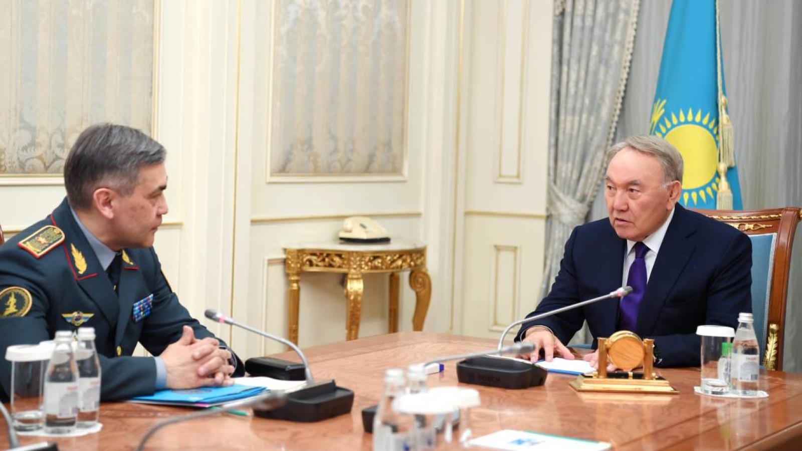 Назарбаев ашқан логистикалық кешен Қорғаныс министрлігінің көзіне неліктен күйік болды?.