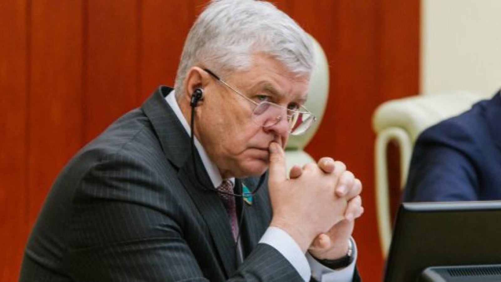 Божко халықтан кешірім сұрай ма?.