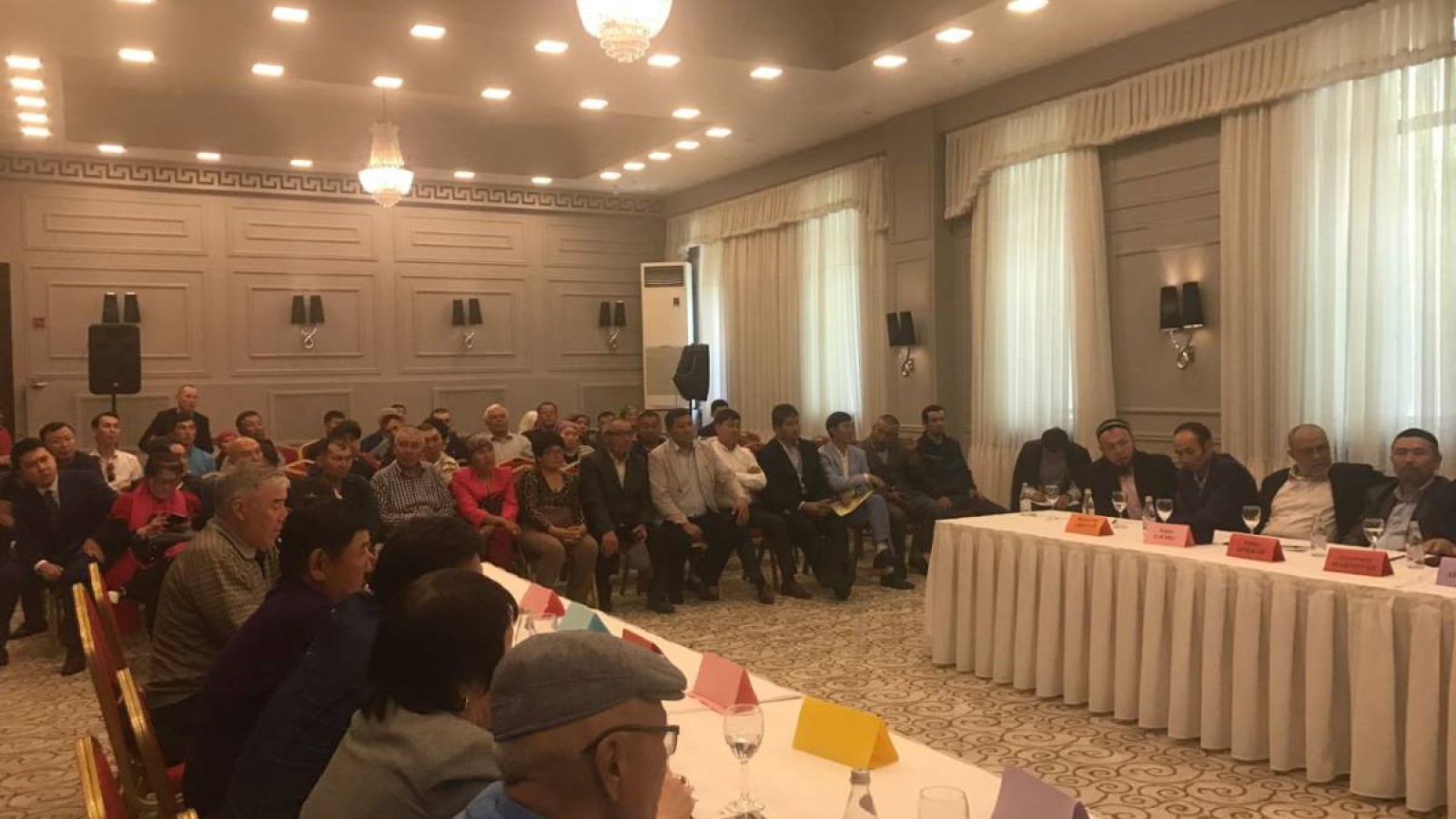 «Галкин мен Пугачеваны шақыртатын байлар қандастарымызға баспана салып берсін».