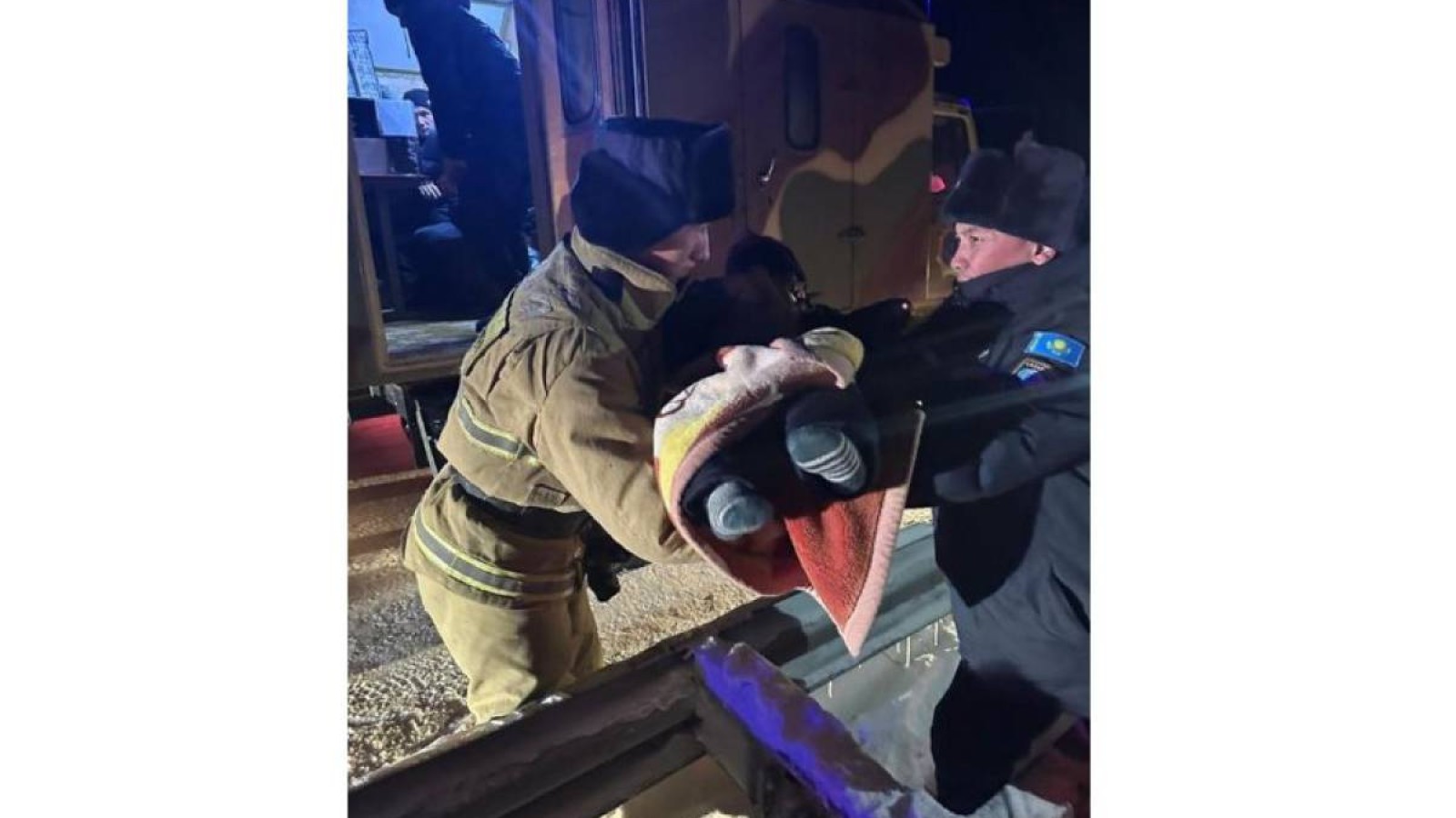 Өткен тәулікте жолда қалған мыңға жуық адам құтқарылды.