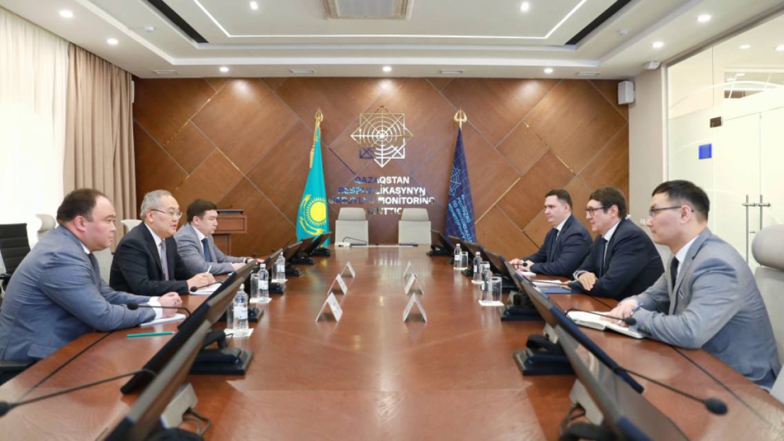 «Самұрық-Қазына» мен қаржылық мониторинг агенттігі меморандумға қол қойды.