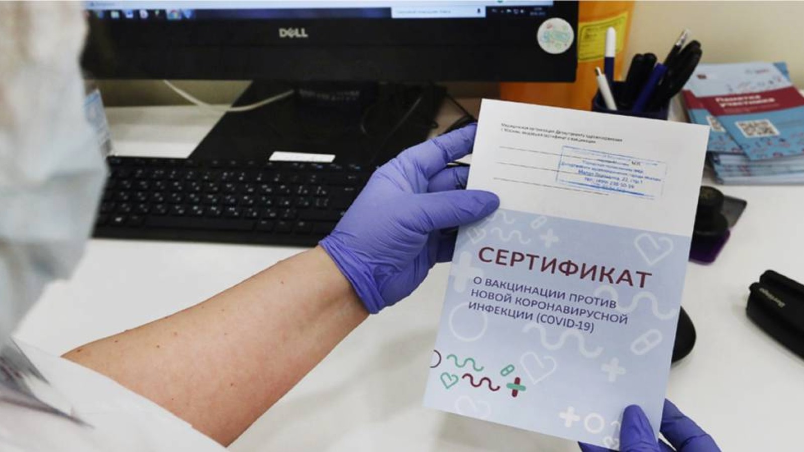 Америкаға «Sputnik V» мен QazVac вакцинасын алған қазақстандықтар кіре алмайды.