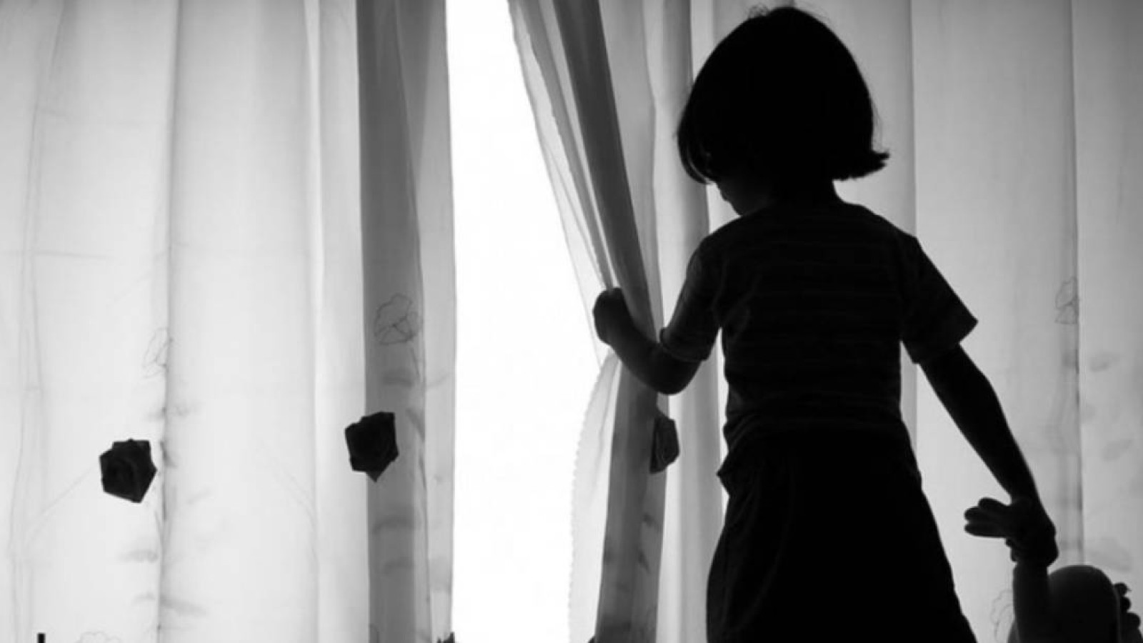 Жетім балалардың тамағына бөлінген 25,9 миллион теңгені жымқырған.