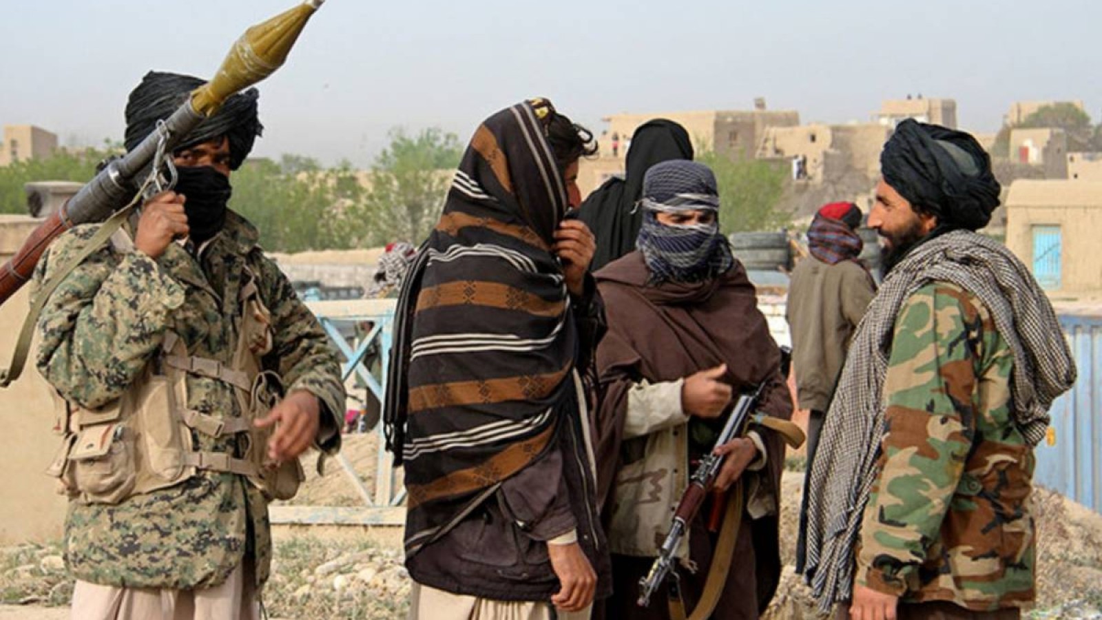 Талибан әскерлері лауазымды қызметке тағайындалып жатыр.