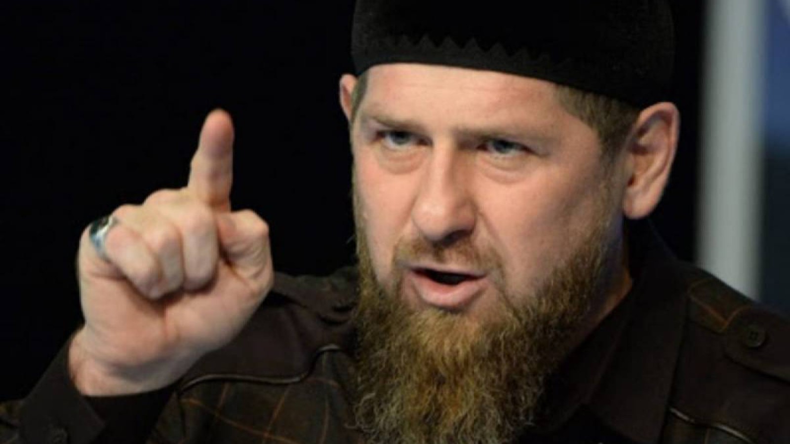 «Ауруды сезінсін»: Қадыров вакцинадан бас тартқандарды ең соңынан емдеуді ұсынды.