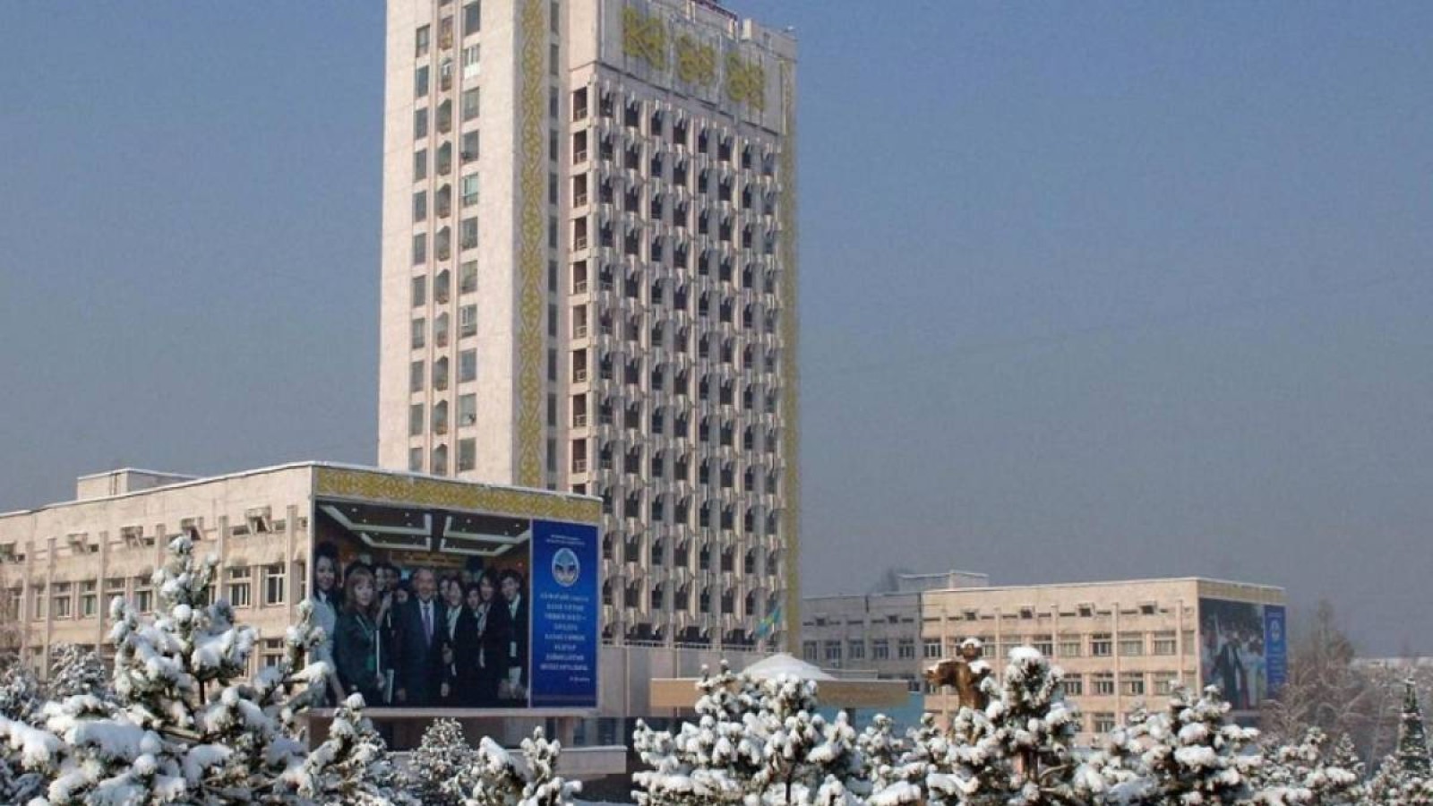 Сағынтаев ҚазҰУ-дың жері сатылмағанына сенімді.