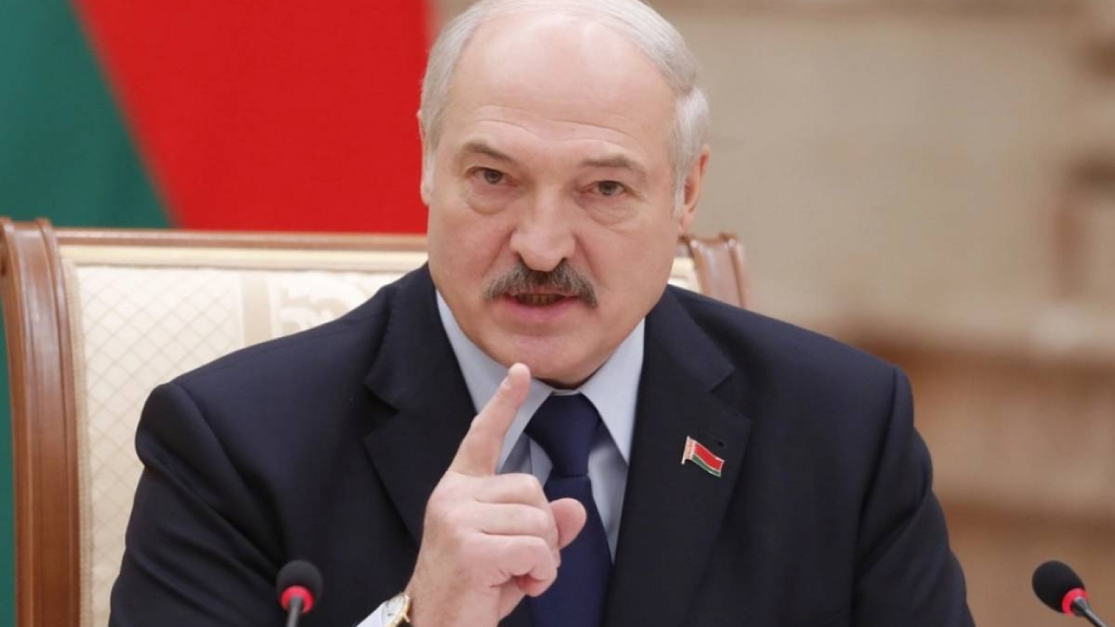 Лукашенко екі шартпен ғана биліктен кететінін айтты.