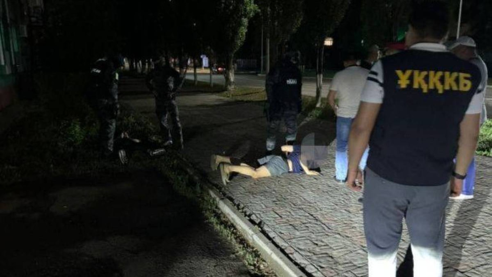 Қостанайда адамдарды бопсалап келген топ ұсталды.