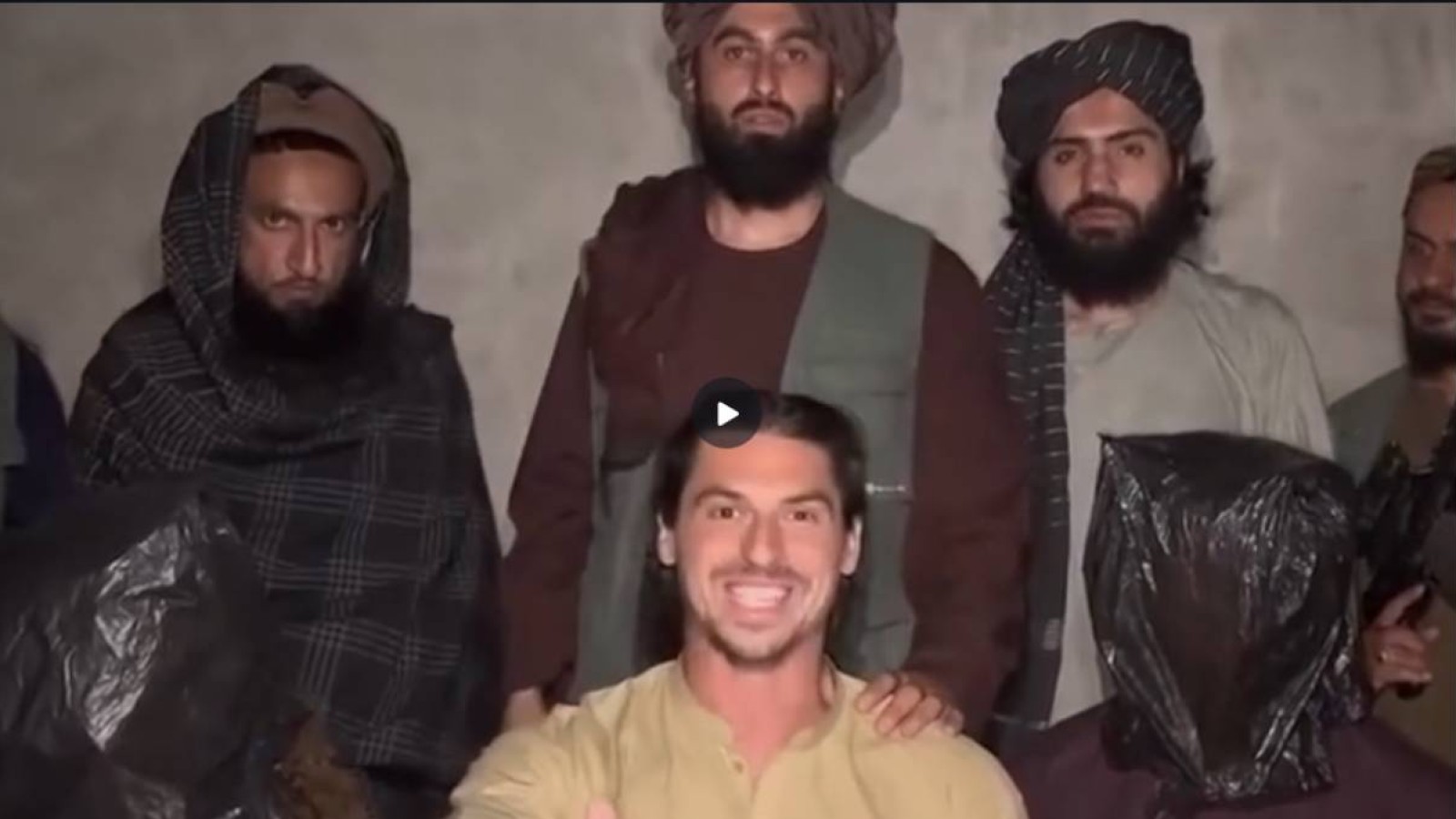 Қош келдіңіздер! – тәліптердің туристер үшін түсірген видеосы тарады (ВИДЕО)