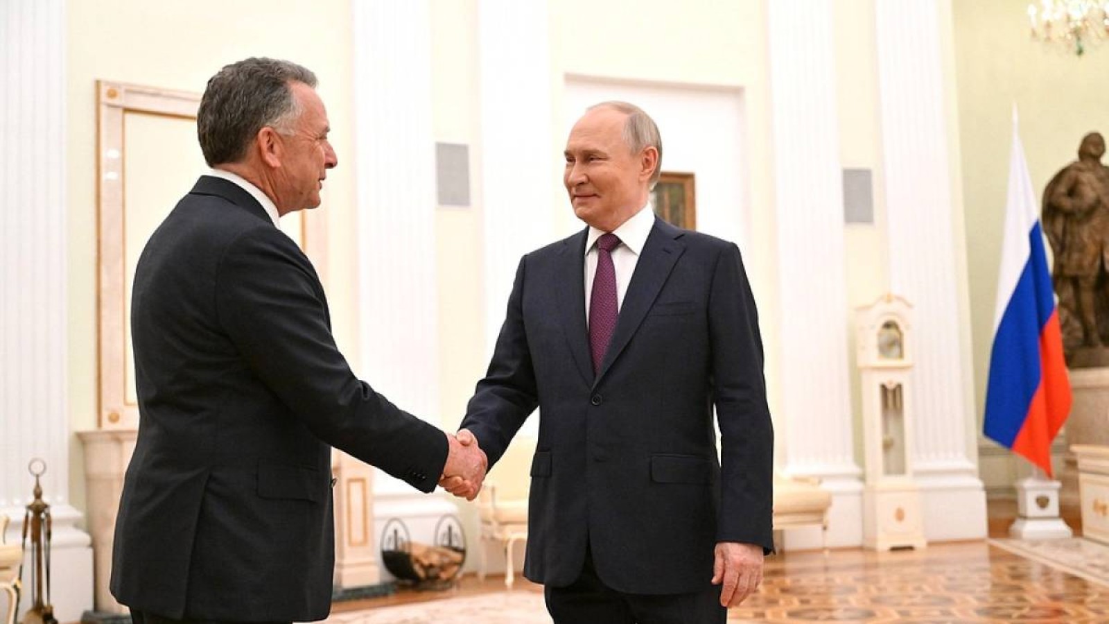 Путин Трамптың арнайы өкілін қабылдады: соғыс тоқтай ма?