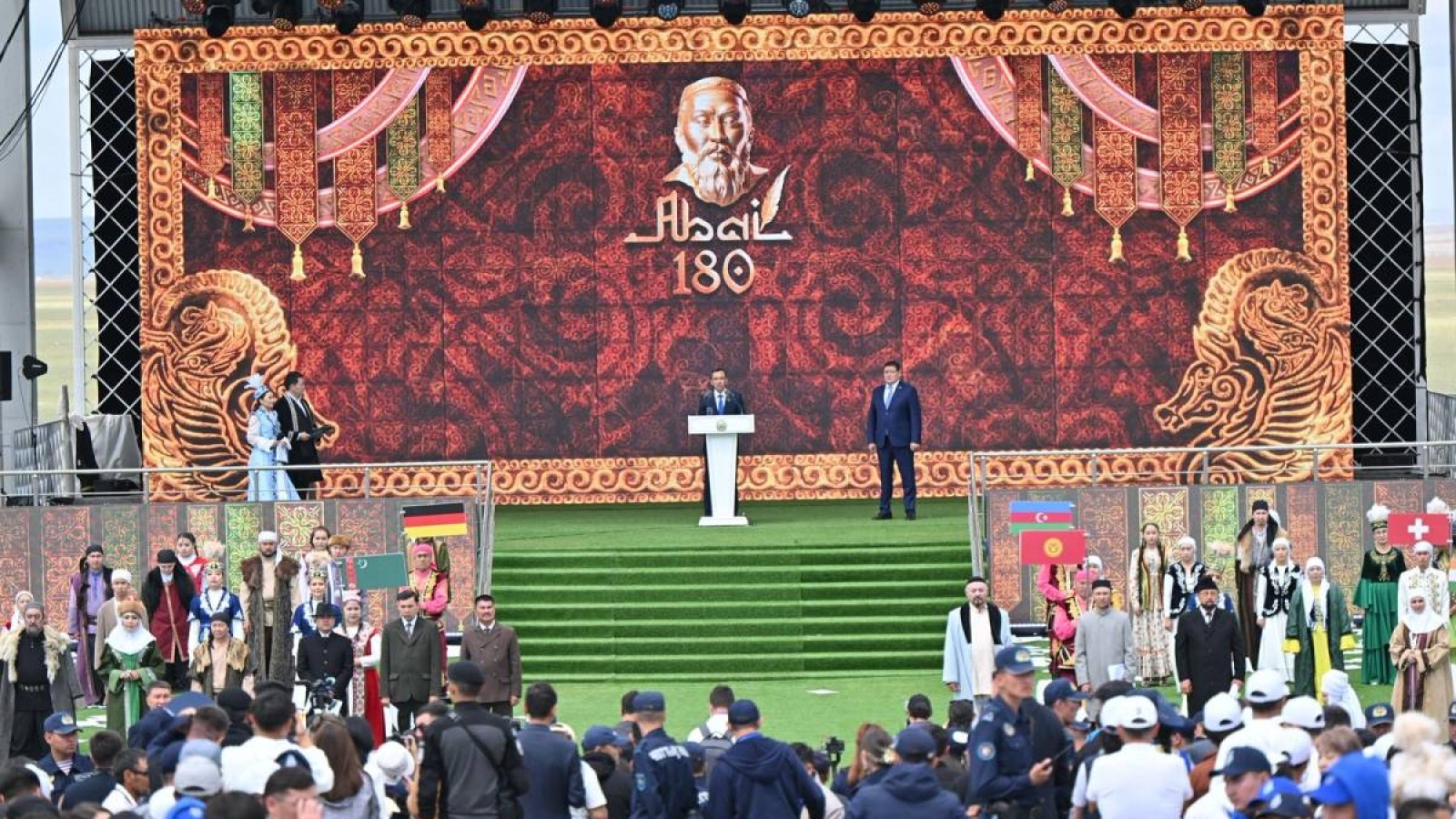 Мемлекет басшысының Абайдың 180 жылдығына арналған құттықтауын Сенат төрағасы оқып берді